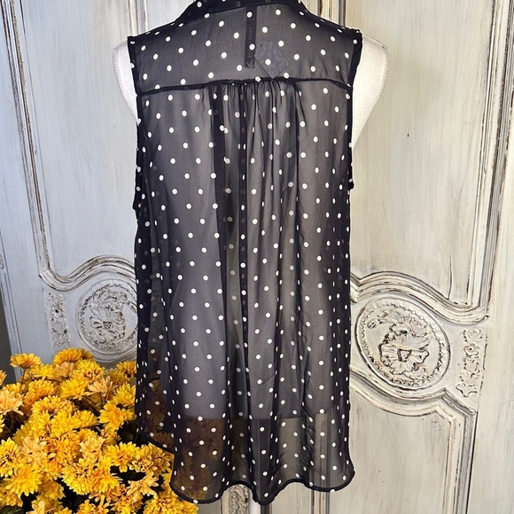 Paper Crane Sheer Polka Dot Sleeveless Blouse with Front Bow Tie - Picture 6 of 8